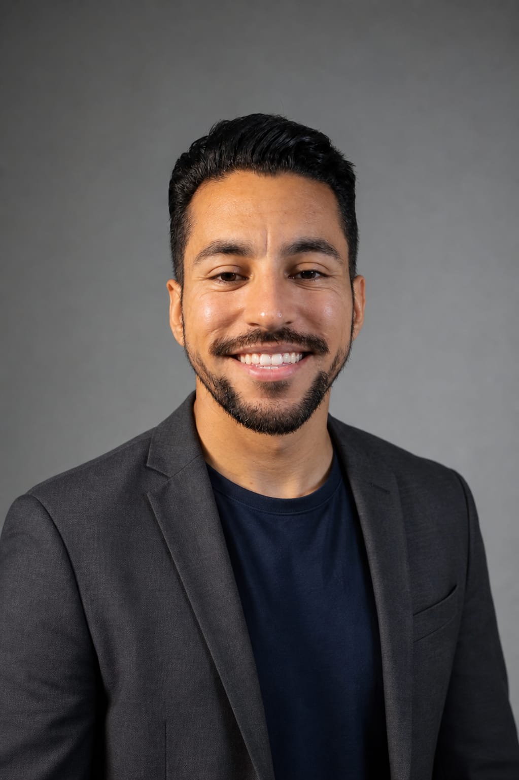 Fabiano Santos, contador da Relevância Contábil, sorrindo — contabilidade digital no ABC e em São Paulo